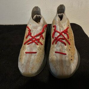 Adidas Yeezy Boost 380 - Beige and Red